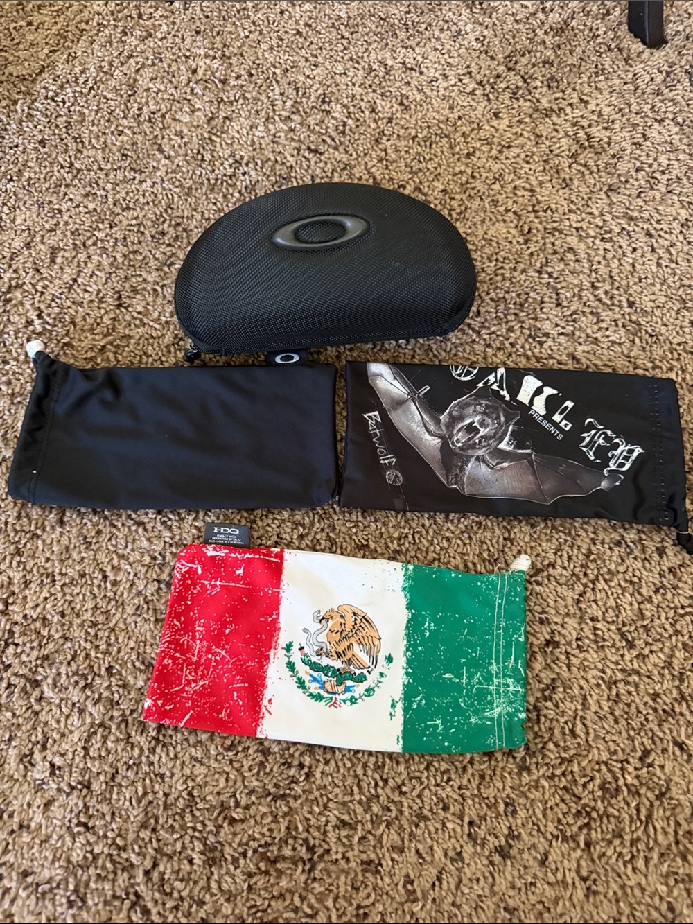 Oakley Black Hard Shell Sunglasses Case with Black Soft Pouches